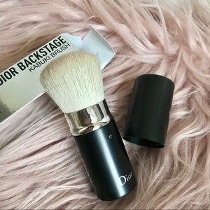 dior kabuki brush